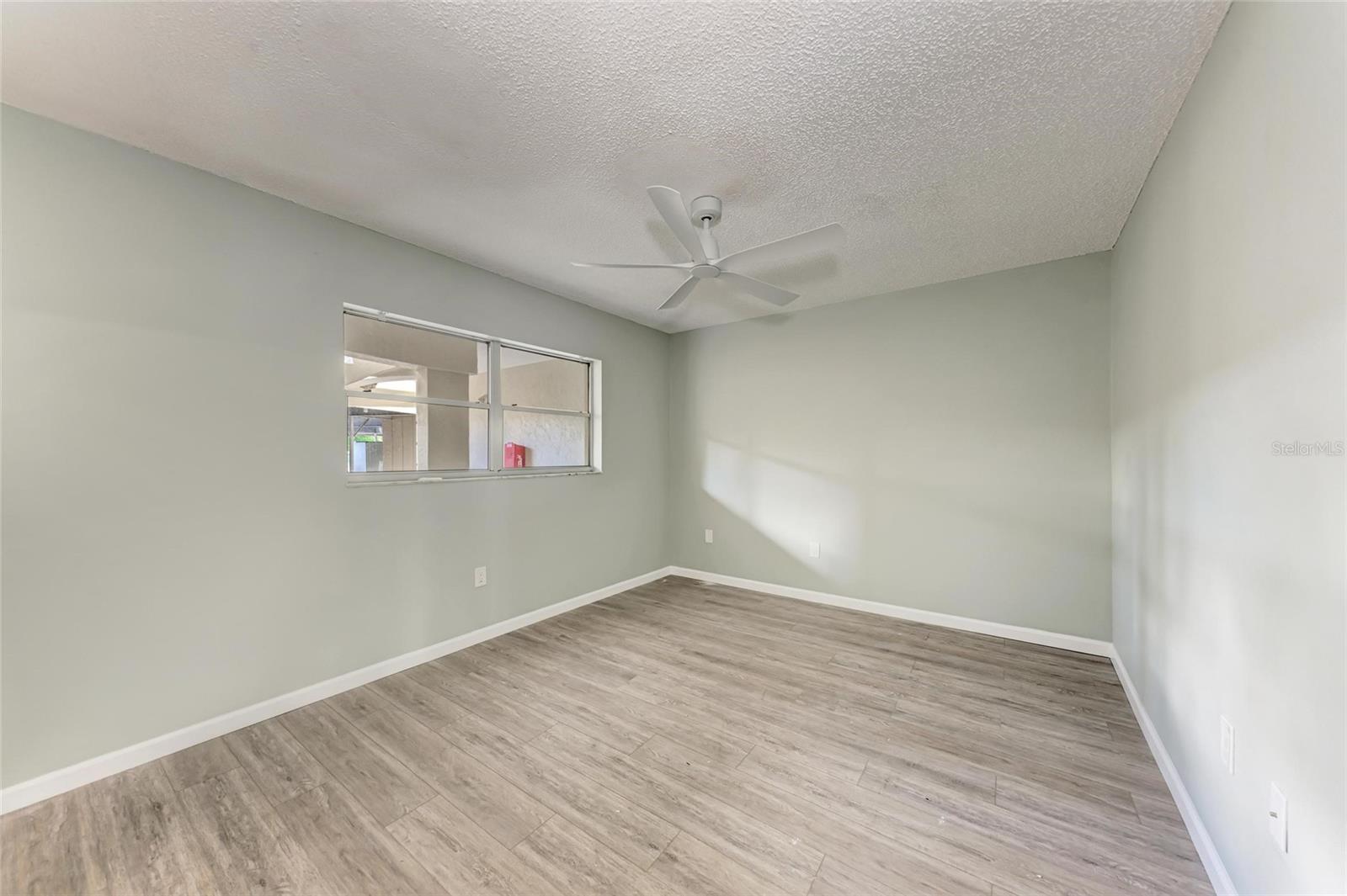 SHELL POINT UNIT IV - Residential