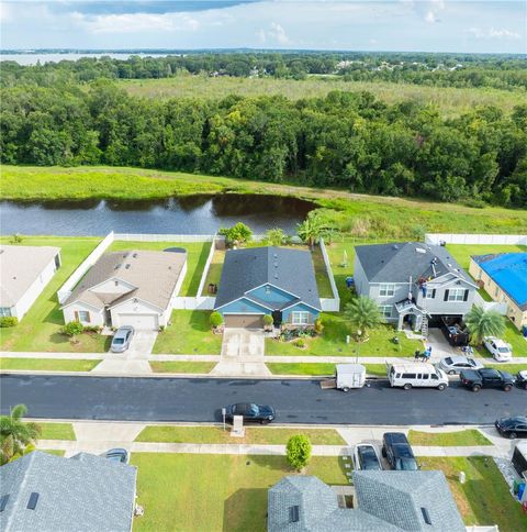 A home in WINTER HAVEN