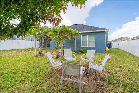 A home in WINTER HAVEN