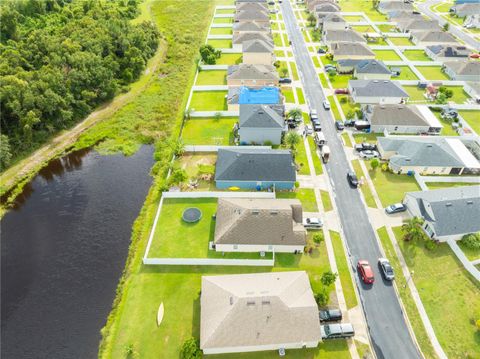 A home in WINTER HAVEN