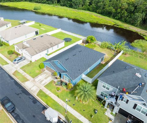 A home in WINTER HAVEN