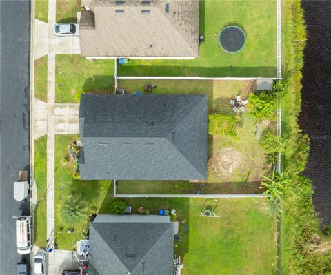 A home in WINTER HAVEN