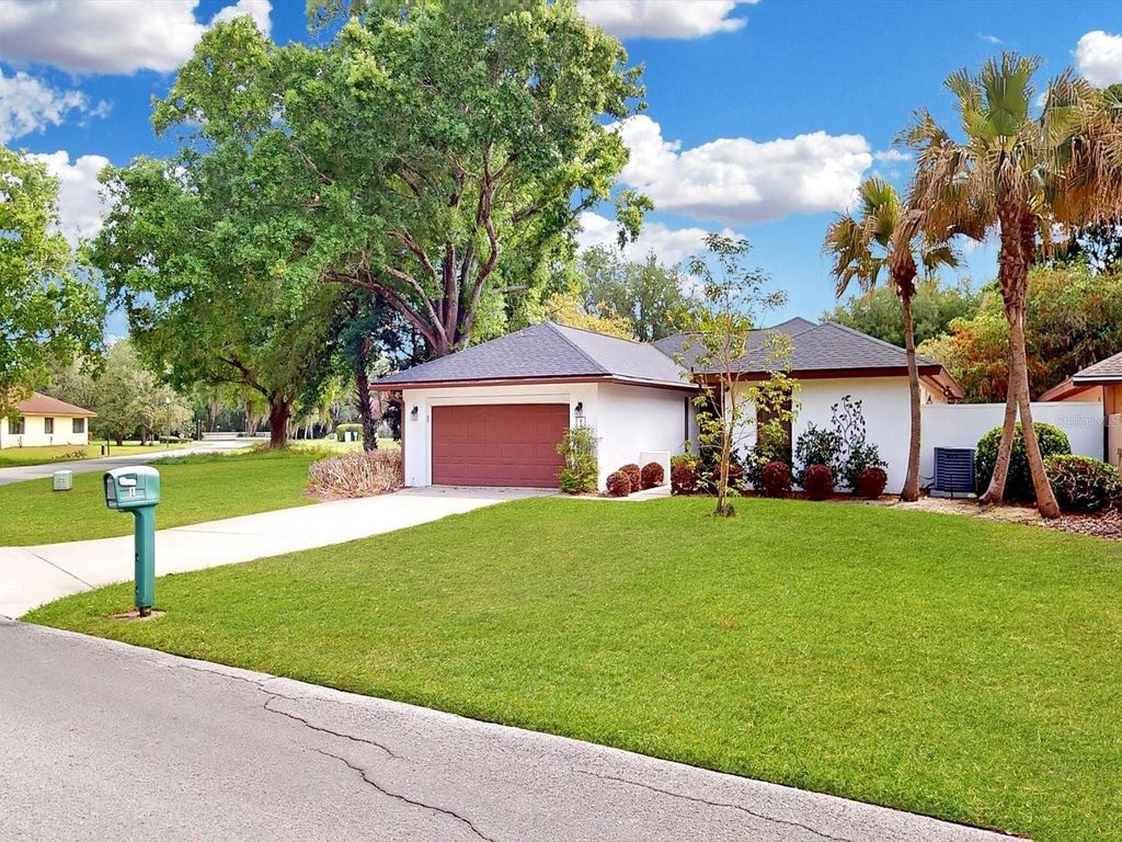 Photo of 1 Abbey Court, Haines City, FL 33844 (MLS # O6394641)