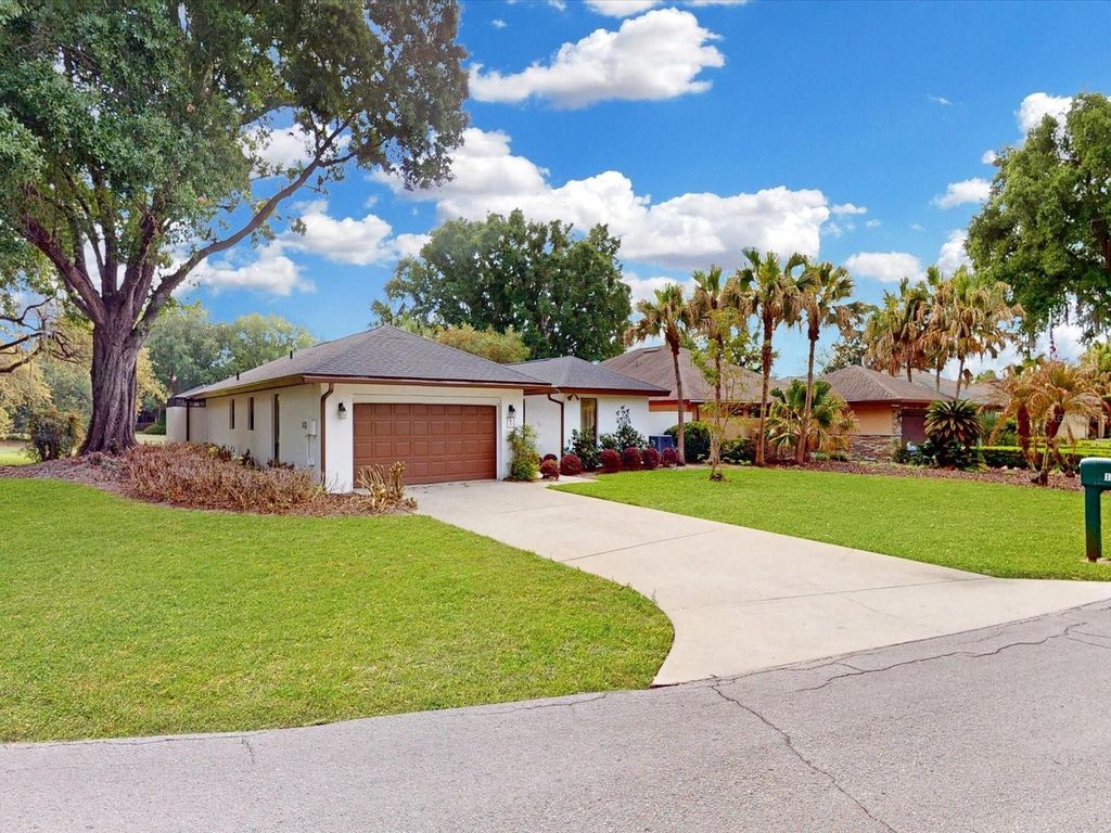 Photo of 1 Abbey Court, Haines City, FL 33844 (MLS # O6394641)