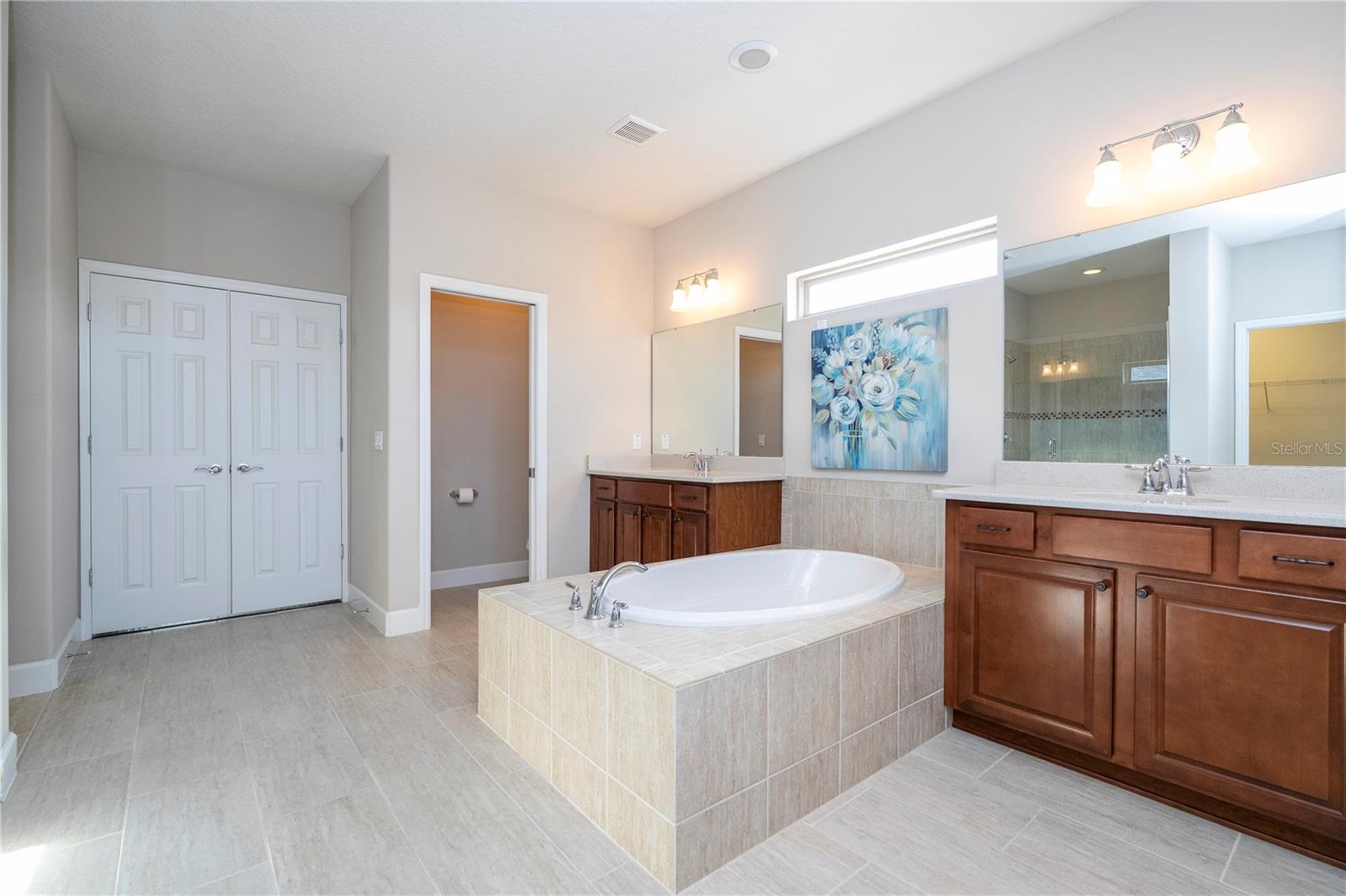 ROYAL LEGACY ESTATES - Residential