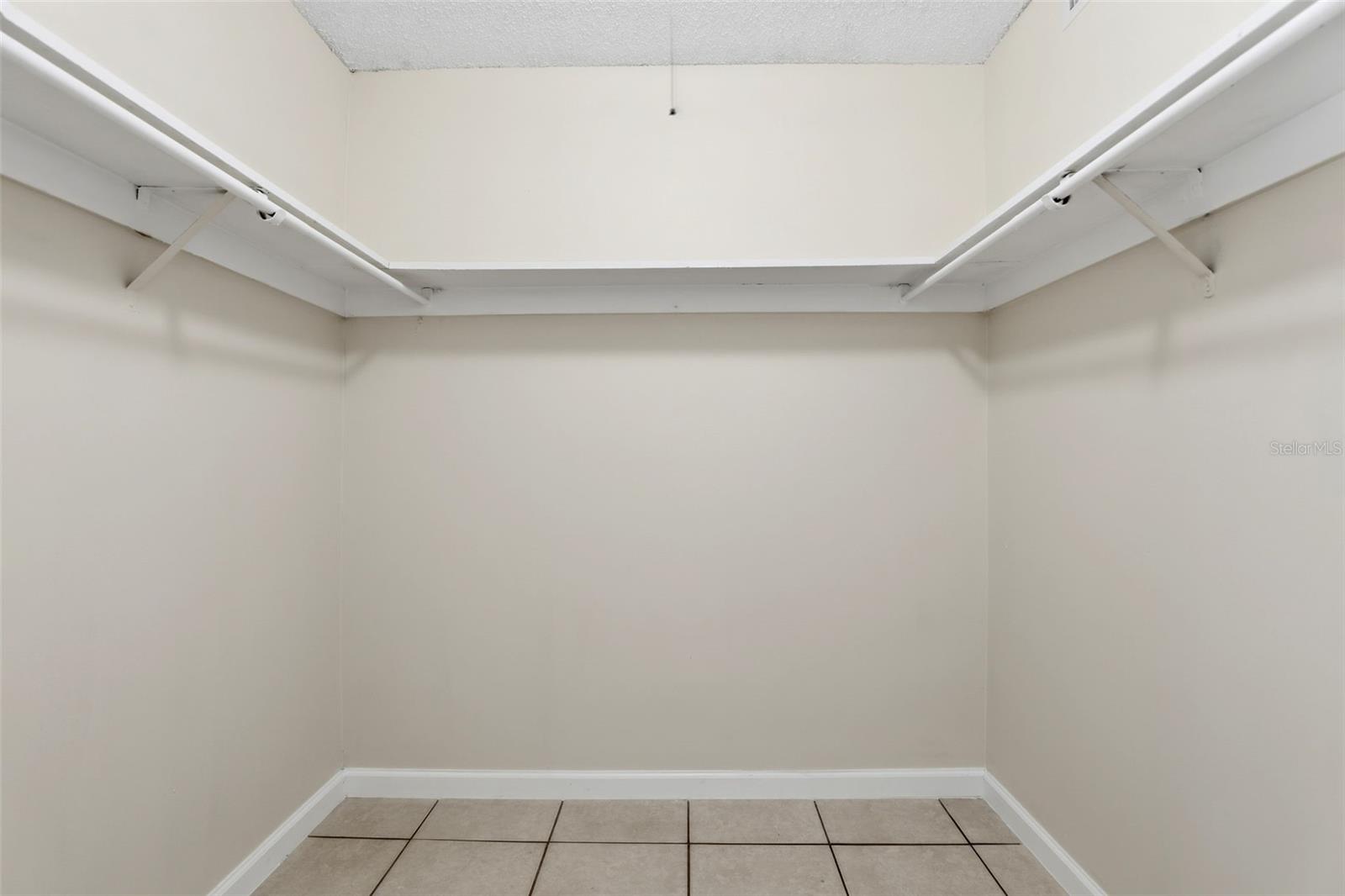 SANDY COVE - Residential