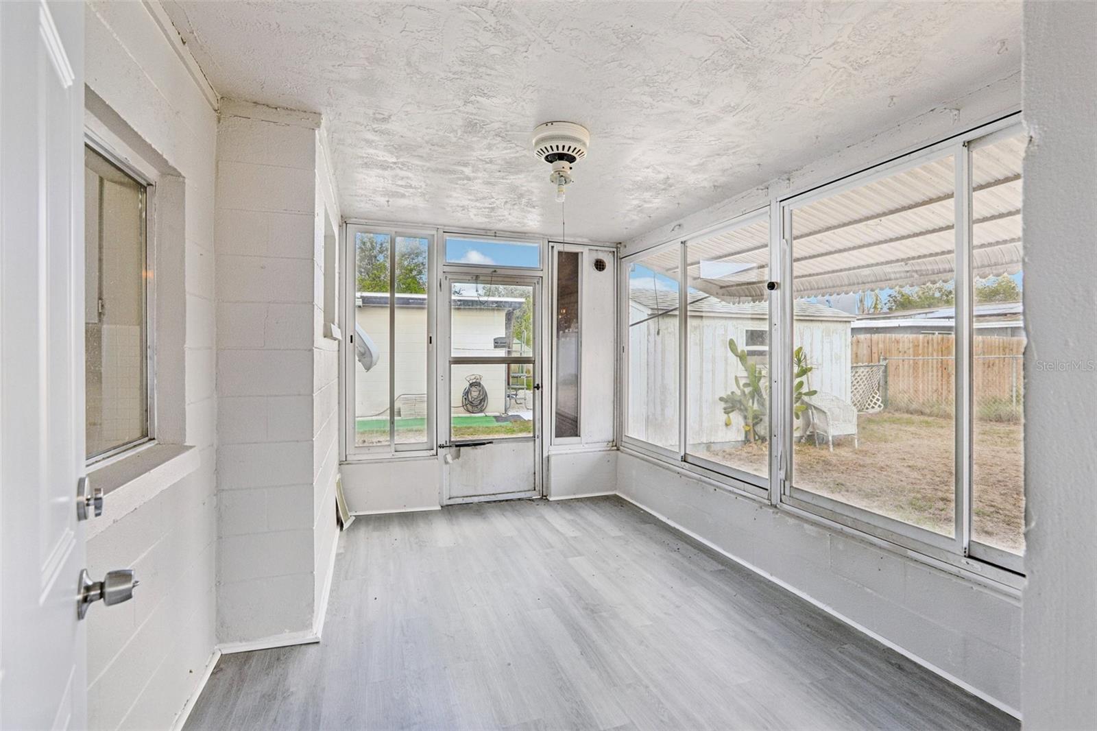 BEACON SQUARE - Residential