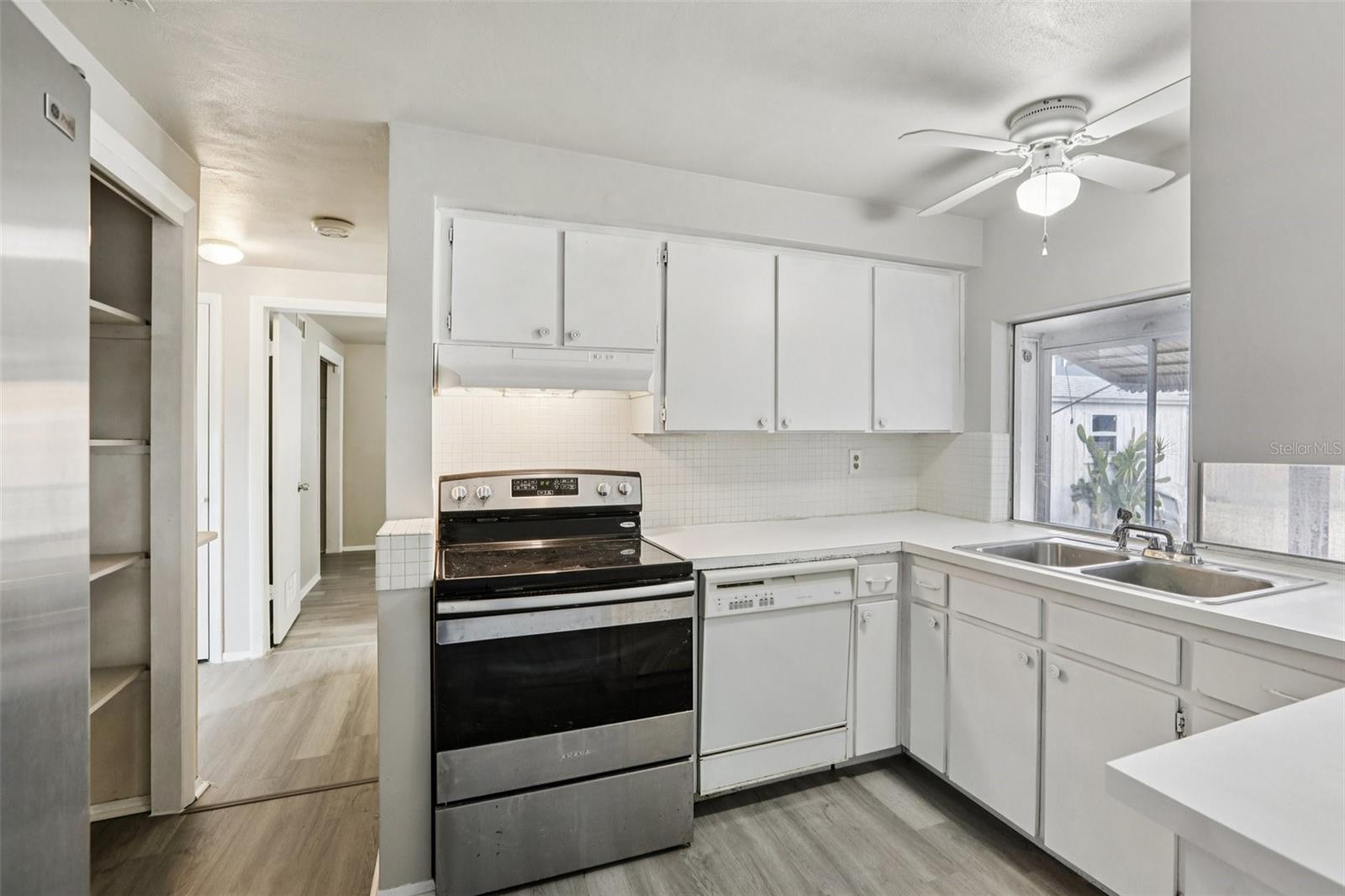 BEACON SQUARE - Residential