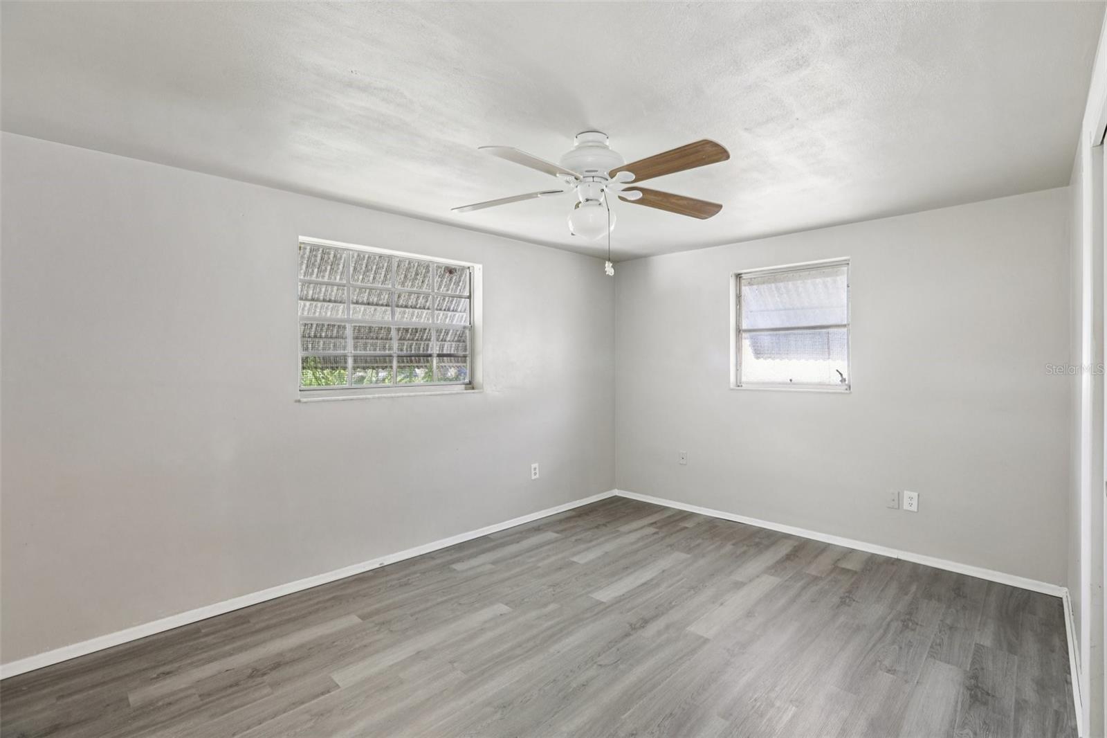 BEACON SQUARE - Residential