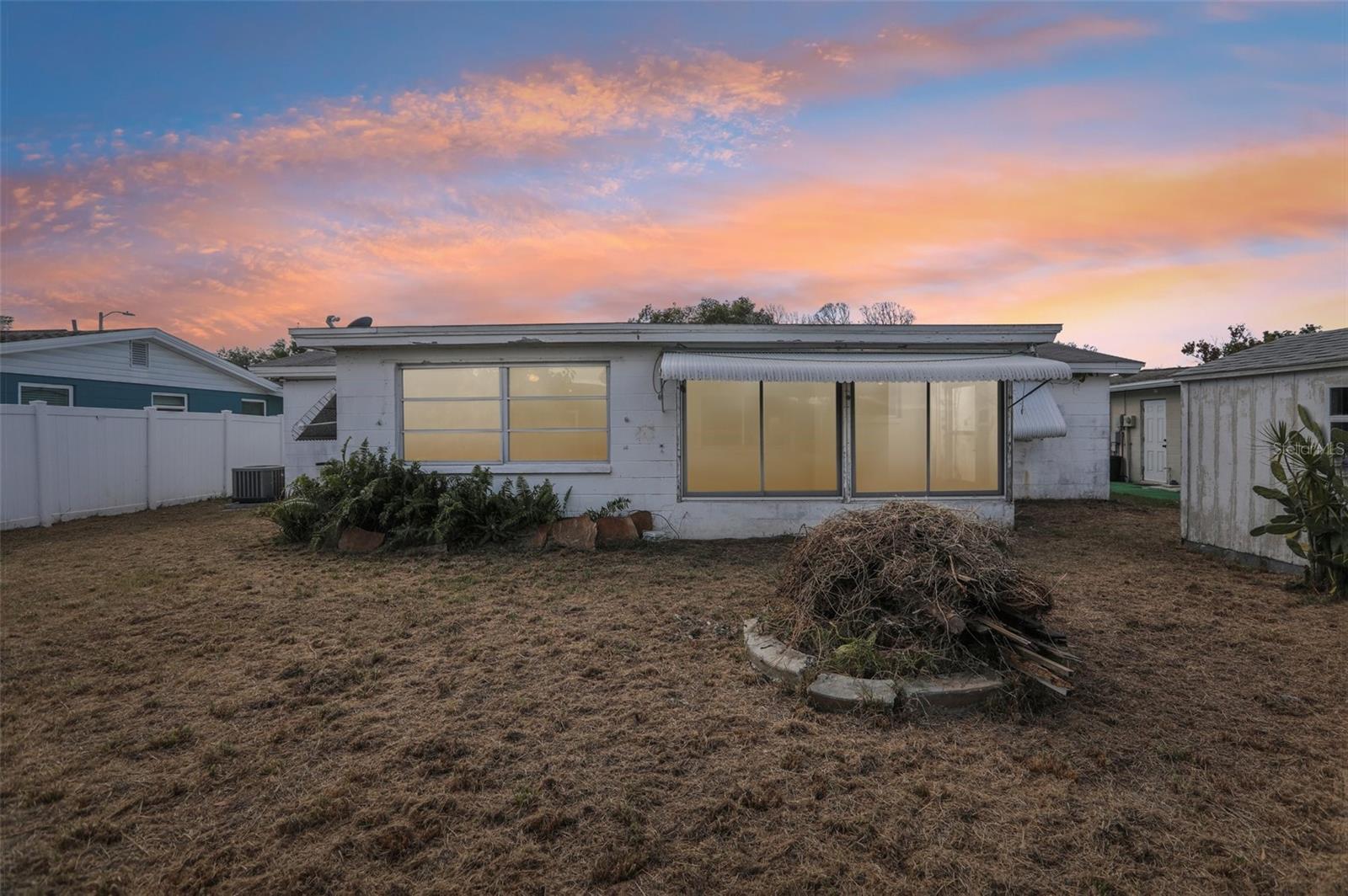 BEACON SQUARE - Residential