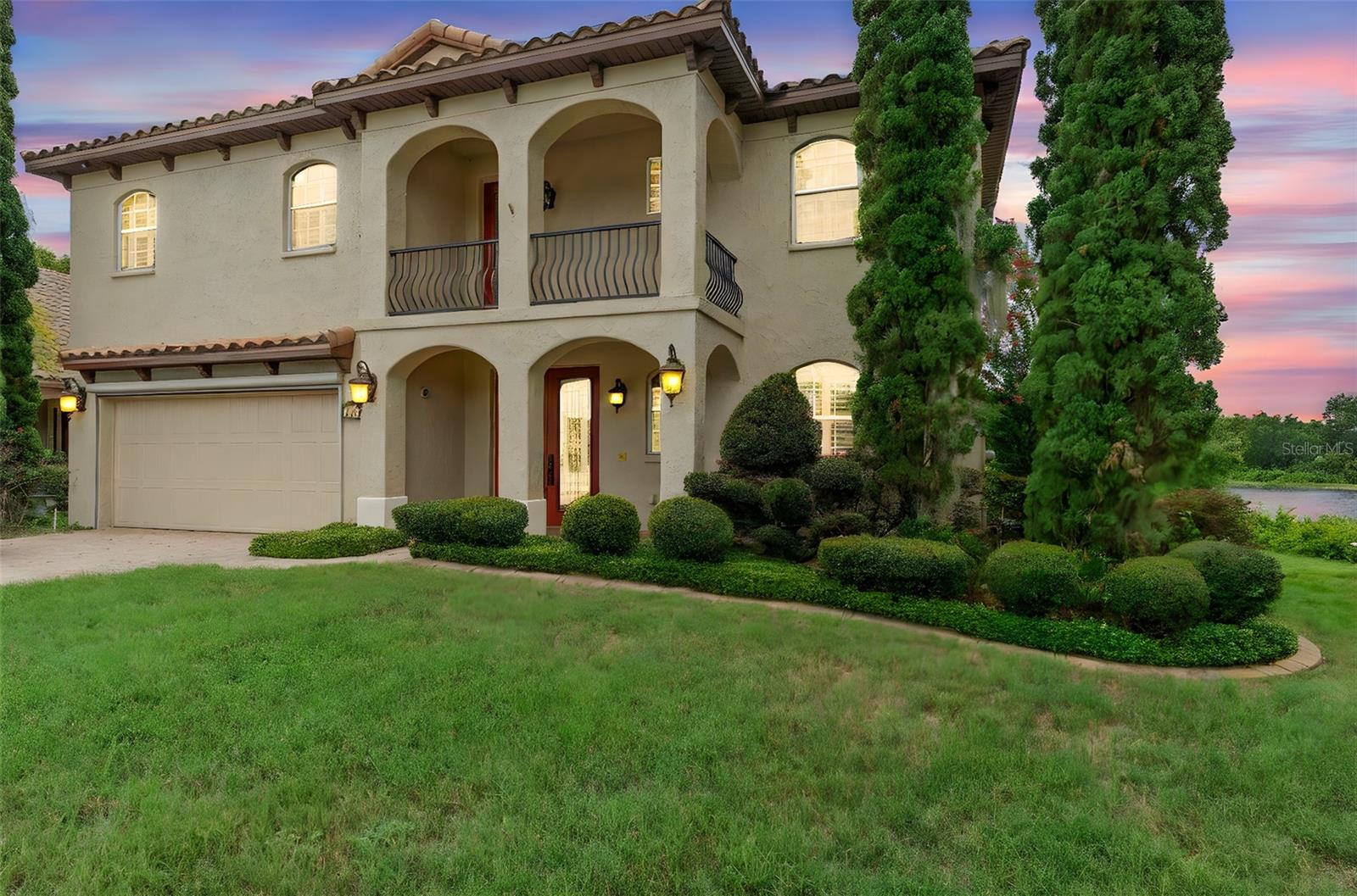 762 ONYX PARKWAY
