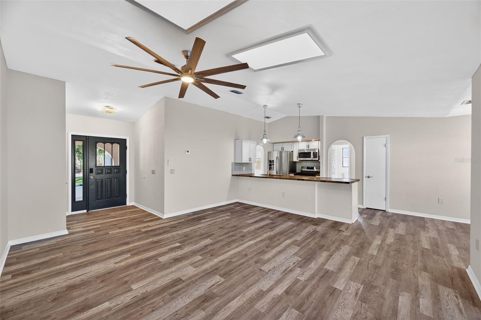 SPRING HILL - Residential