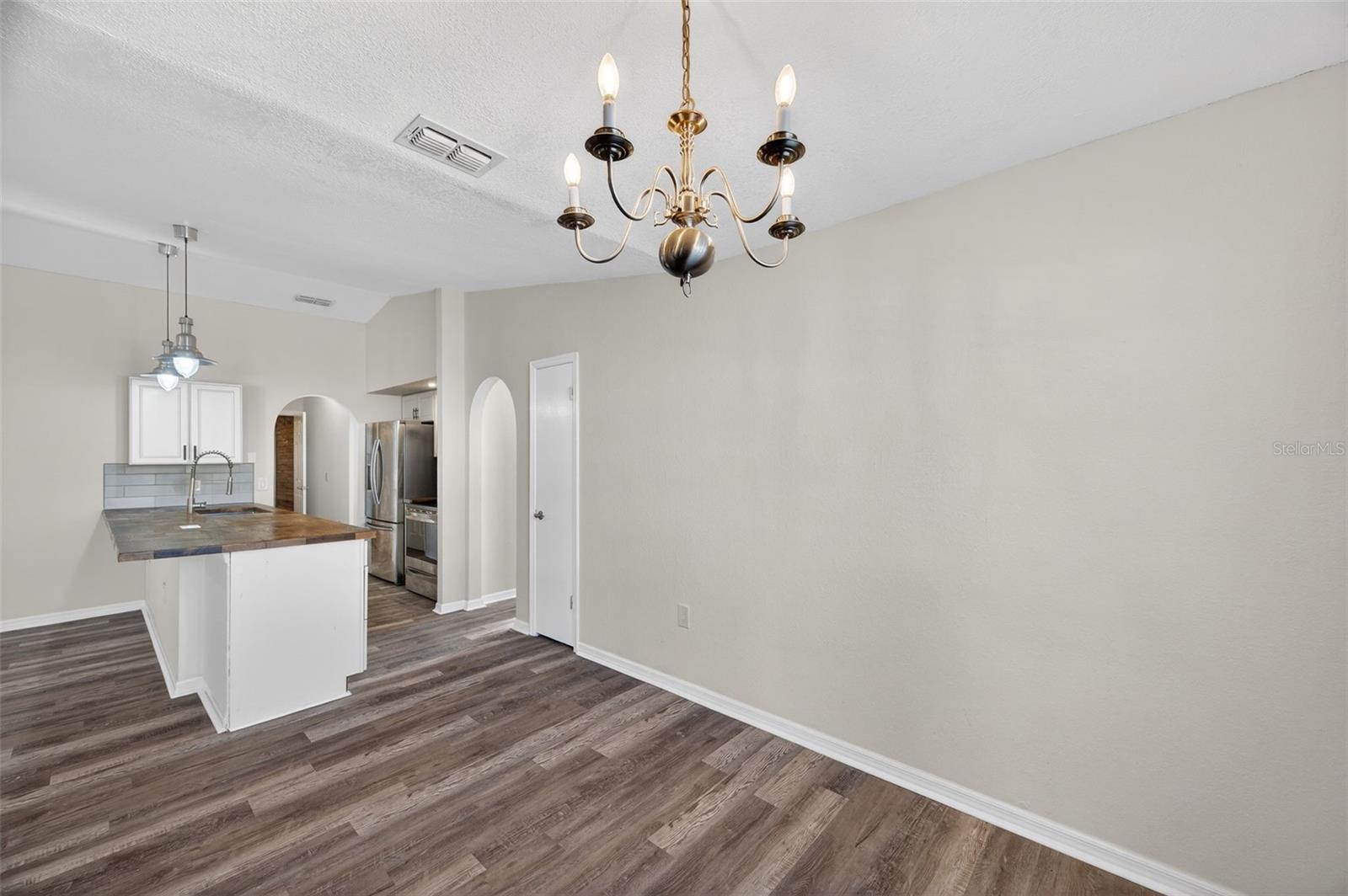 SPRING HILL - Residential