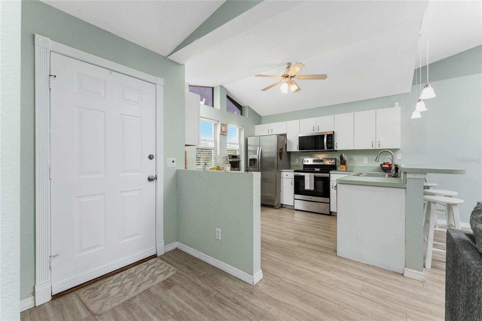 2843 ABBOTSFORD STREET