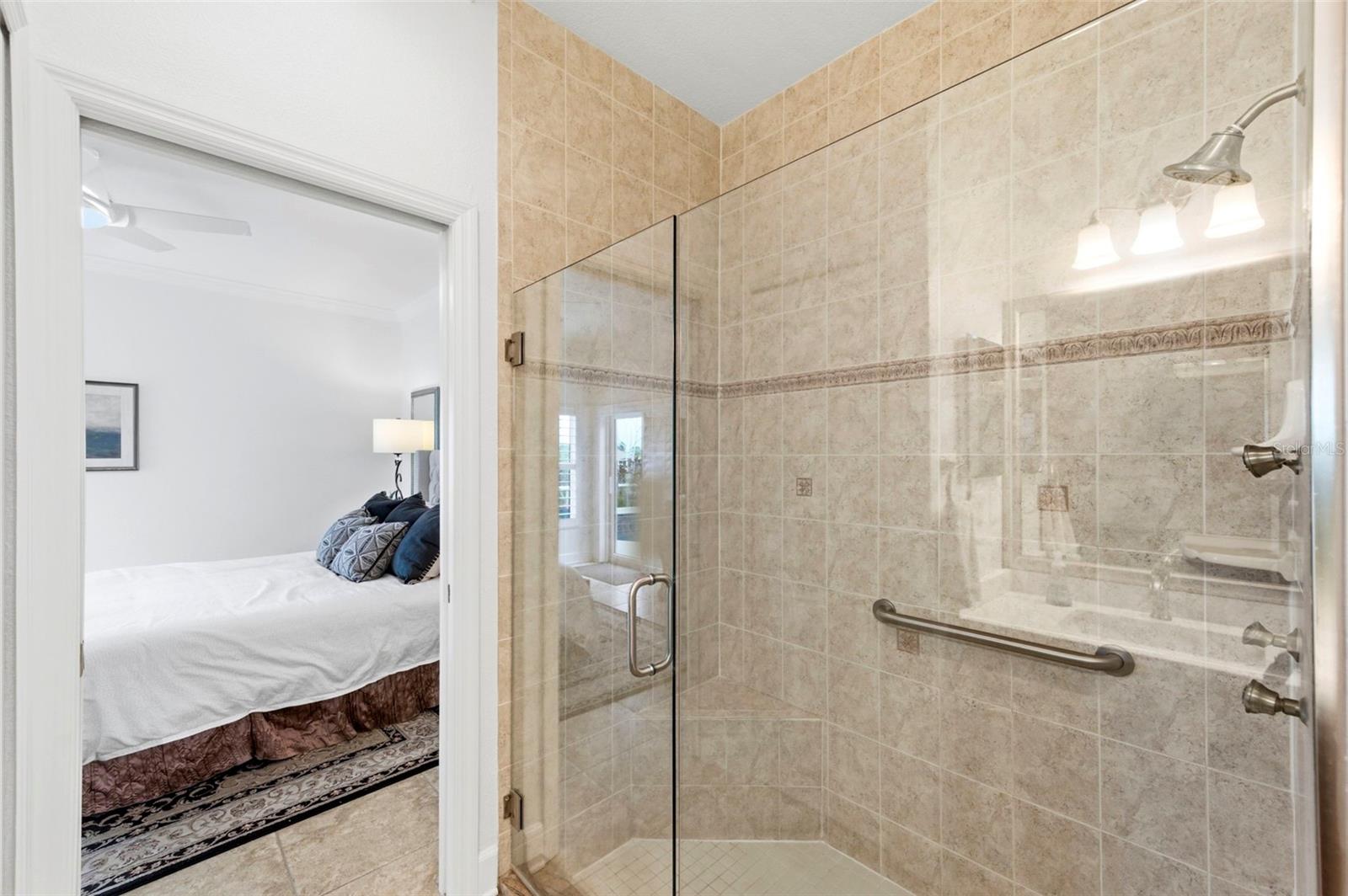 KEY VISTA PH 04 - Residential