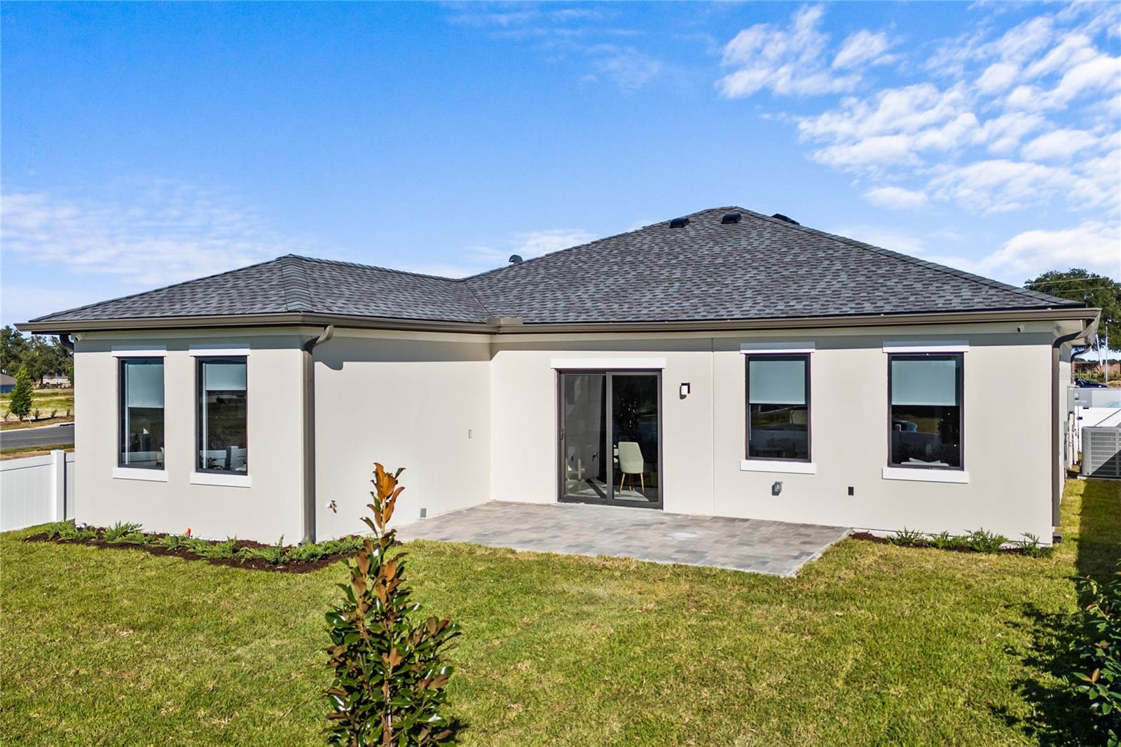 VILLA PASS ONX HOMES - Residential