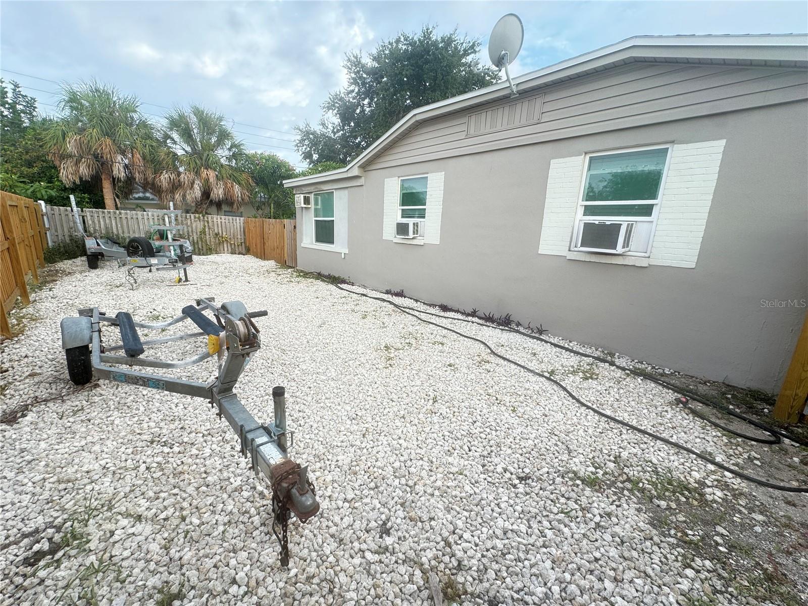 Photo 6 of 22 of 6805 GULF WINDS DRIVE house