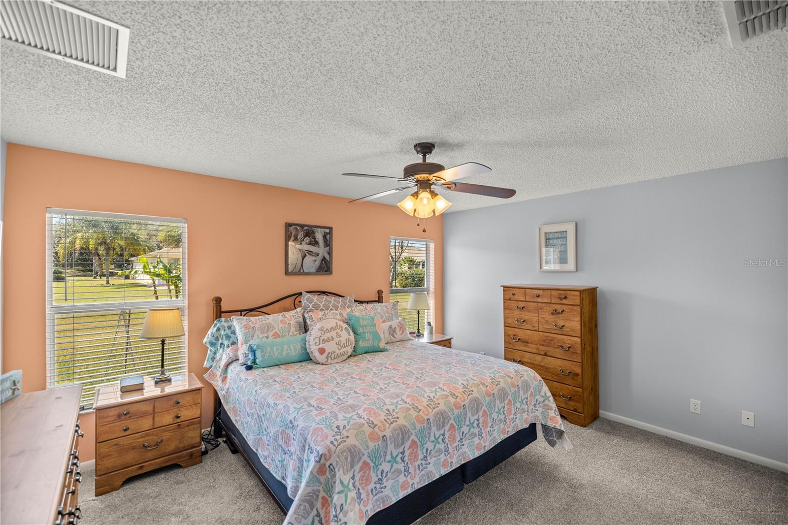 ON TOP OF THE WORLD - Residential