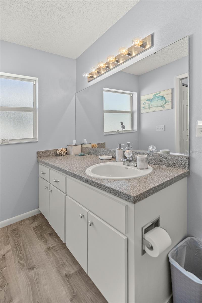 ON TOP OF THE WORLD - Residential