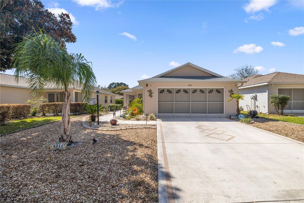 Photo of 9511 SW 93rd Loop, Ocala, FL 34481 (MLS # OM723622)