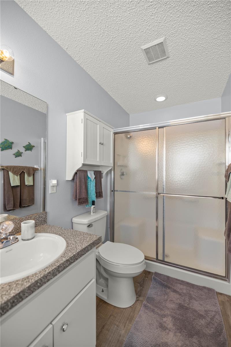 ON TOP OF THE WORLD - Residential