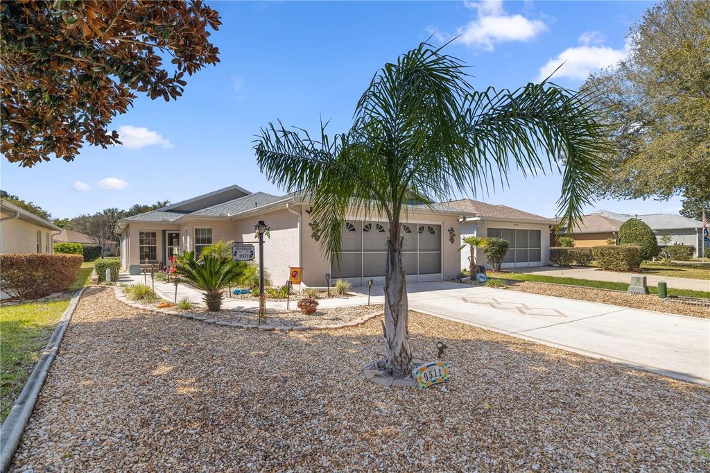 Photo of 9511 SW 93rd Loop, Ocala, FL 34481 (MLS # OM723622)