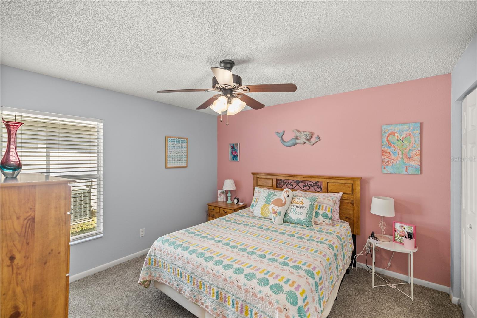 ON TOP OF THE WORLD - Residential