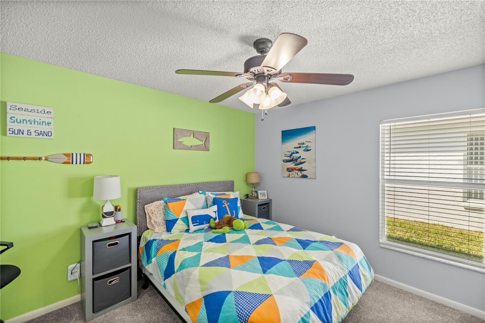 ON TOP OF THE WORLD - Residential