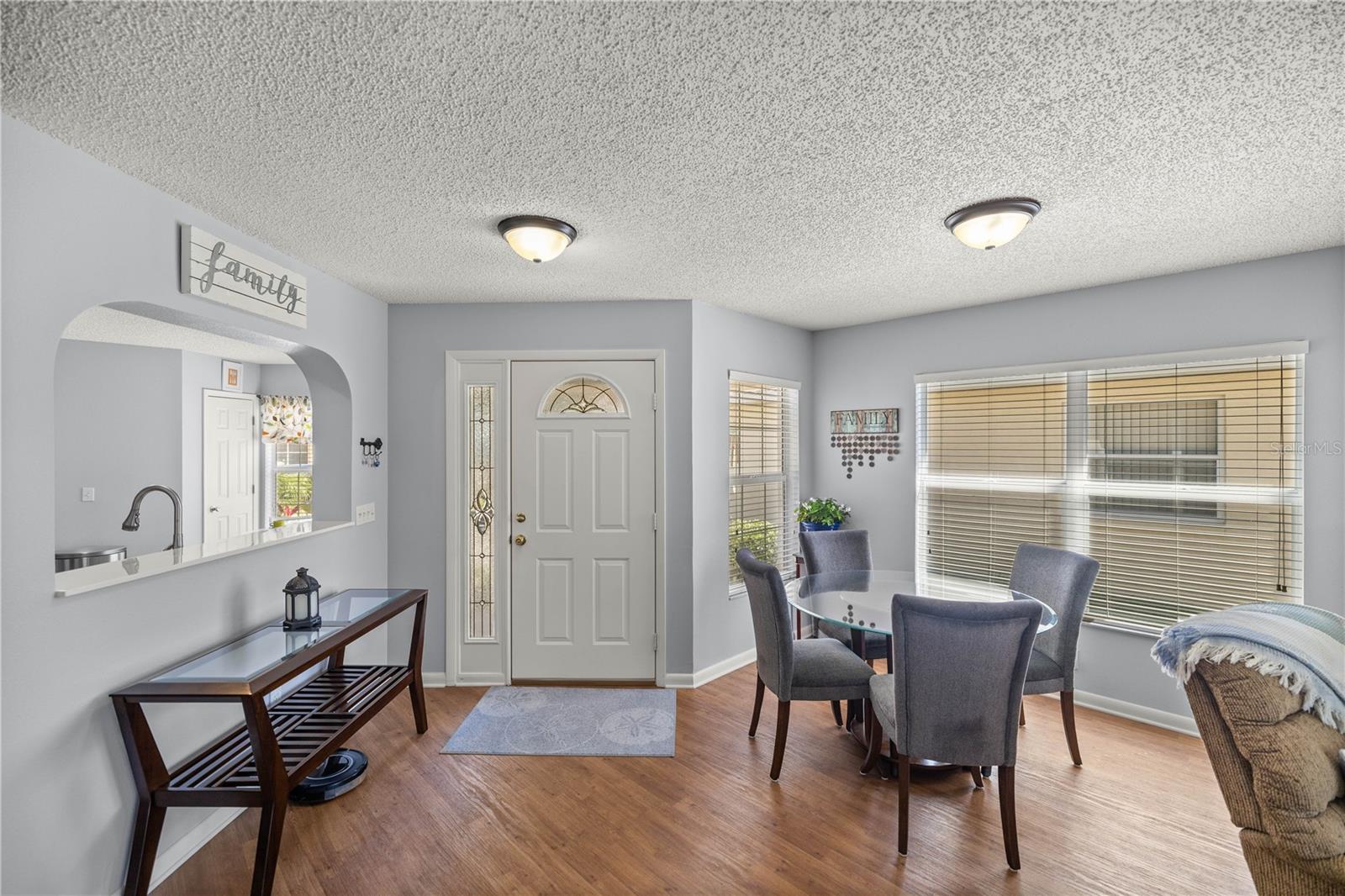 ON TOP OF THE WORLD - Residential