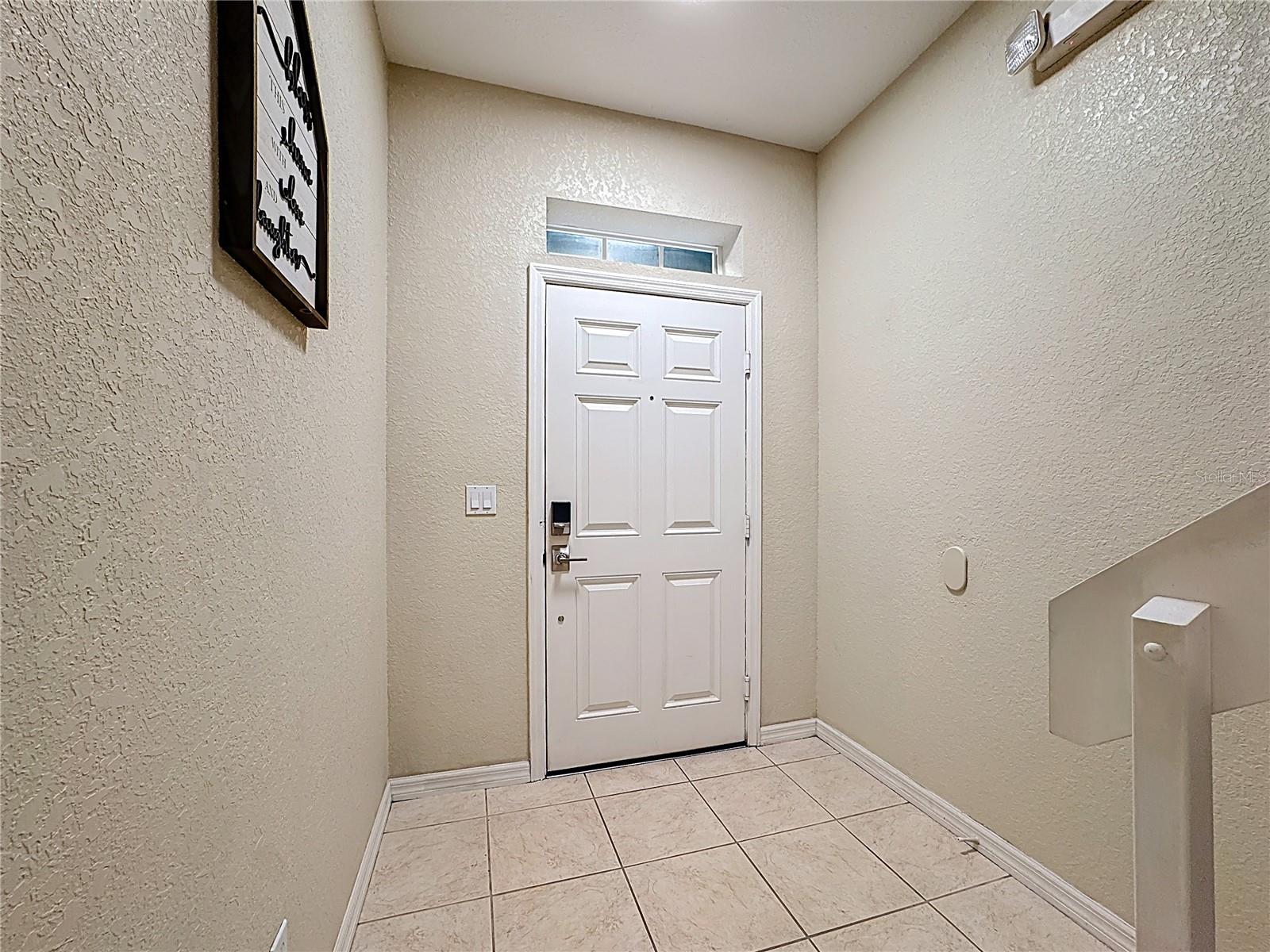 2412 CARAVELLE CIRCLE