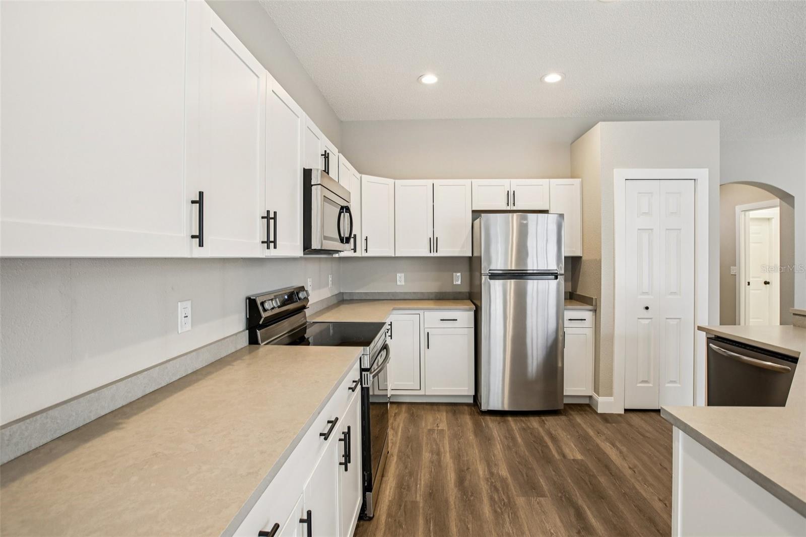 KEY VISTA PH 4 - Residential