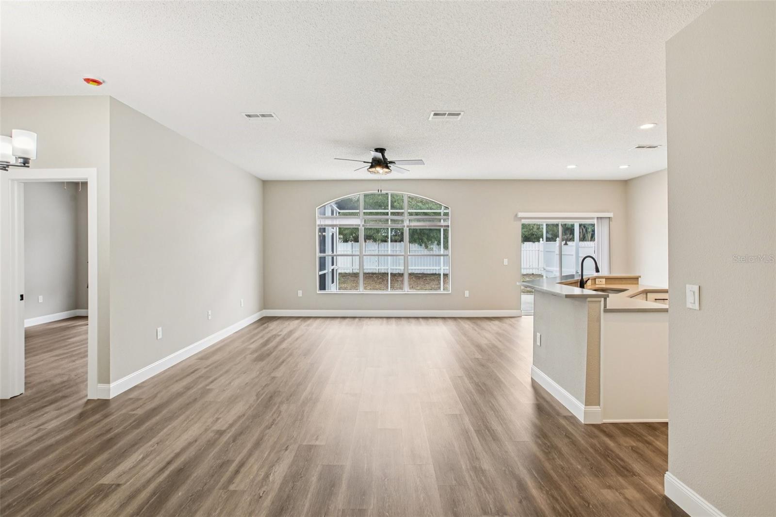 KEY VISTA PH 4 - Residential