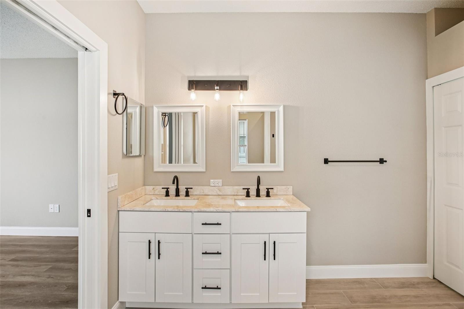 KEY VISTA PH 4 - Residential