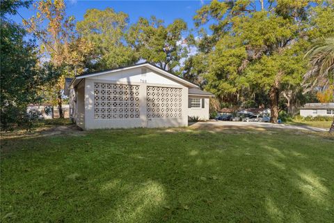 A home in FRUITLAND PARK