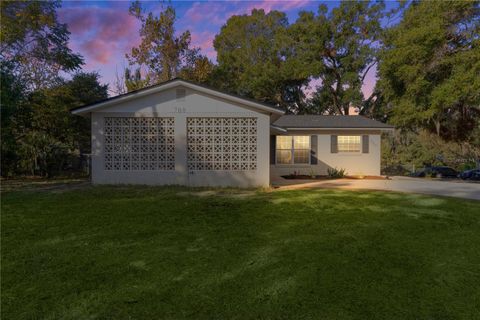 A home in FRUITLAND PARK