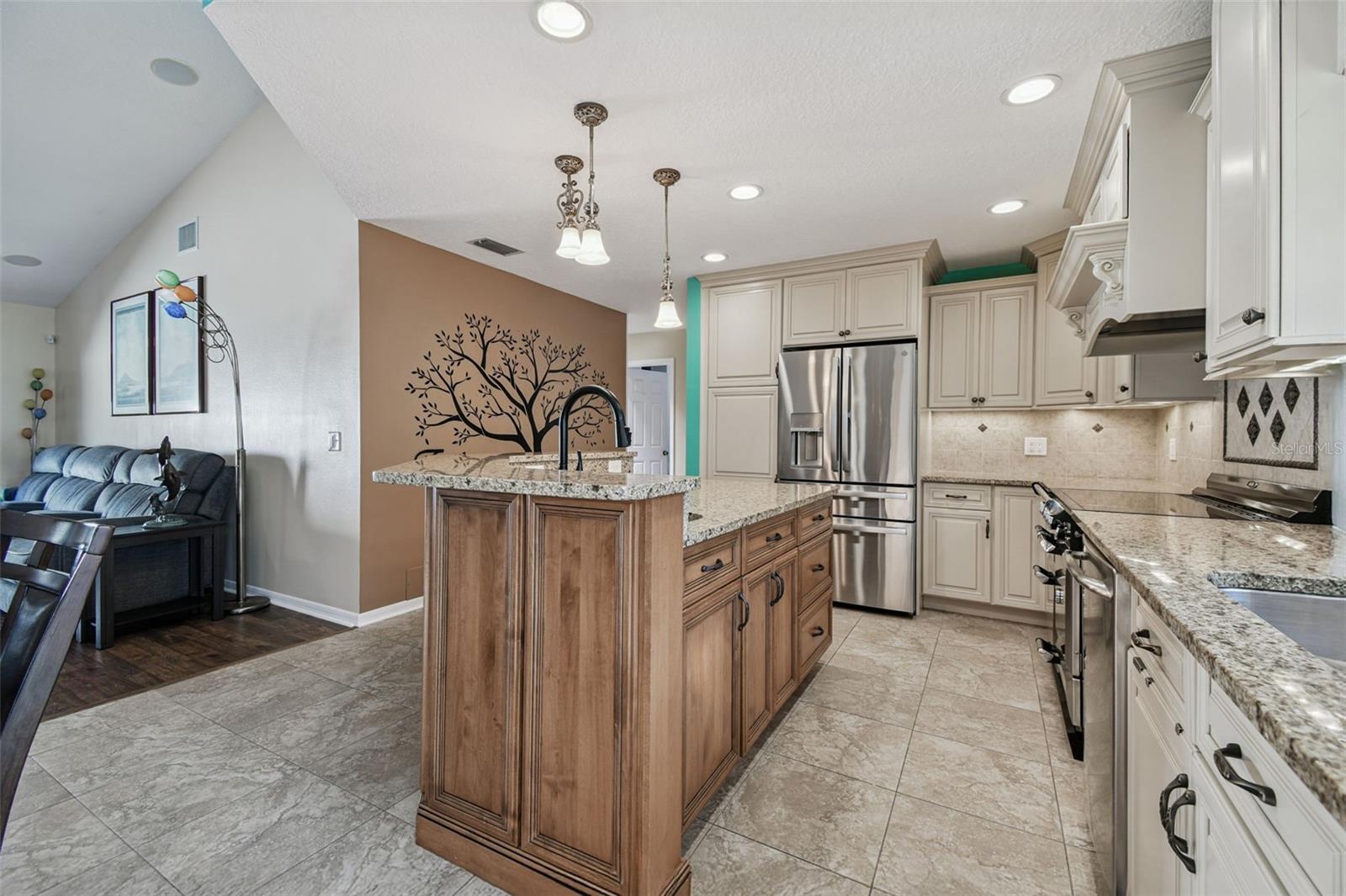 BUCKHORN SECOND ADD UNIT - Residential