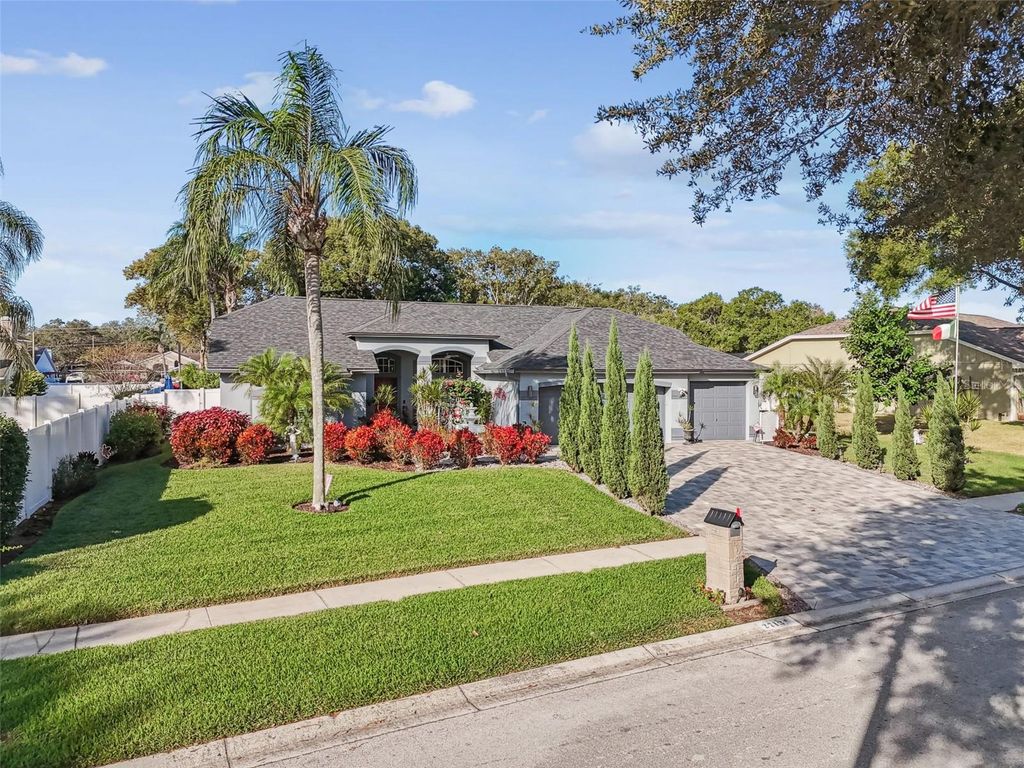 Photo of 2713 Crestfield Drive, Valrico, FL 33596 (MLS # TB8456574)