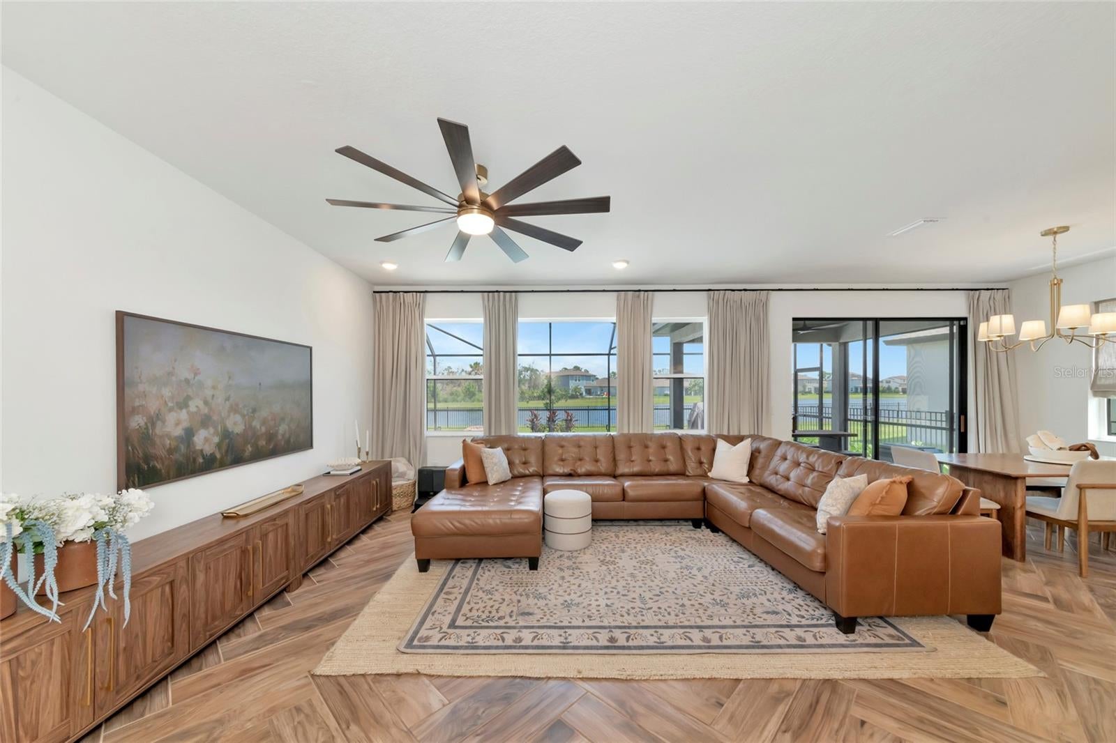 8736 WINDLASS COVE