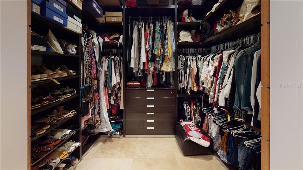 LUCHETTI CONDADO - Residential