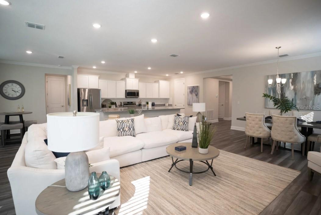 MOUNT PLYMOUTH - Residential