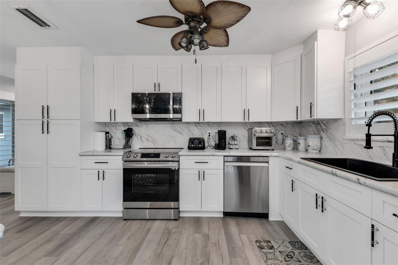 ROTONDA WEST OAKLAND HILLS - Residential