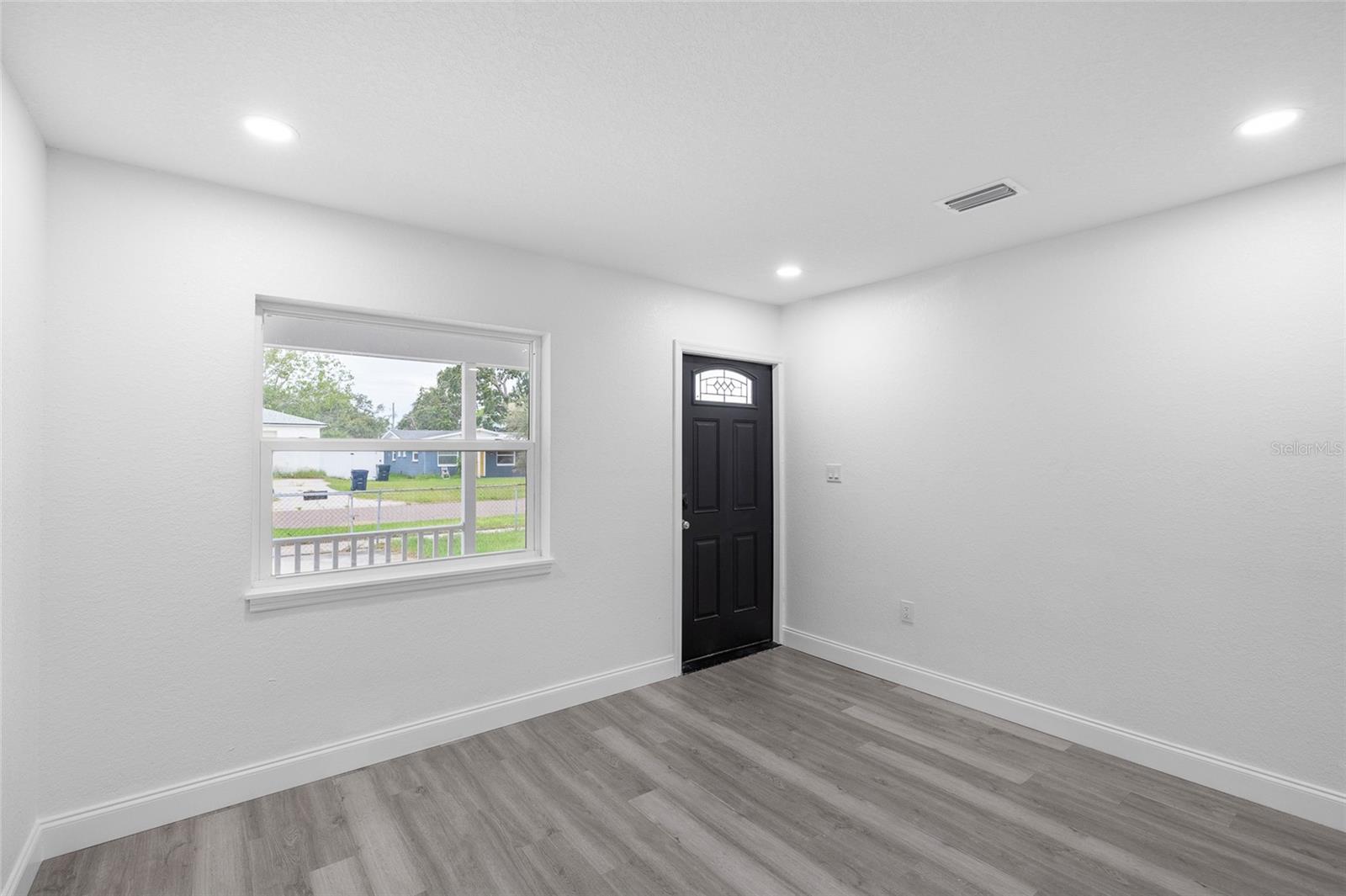 WEST PORT - Residential Income