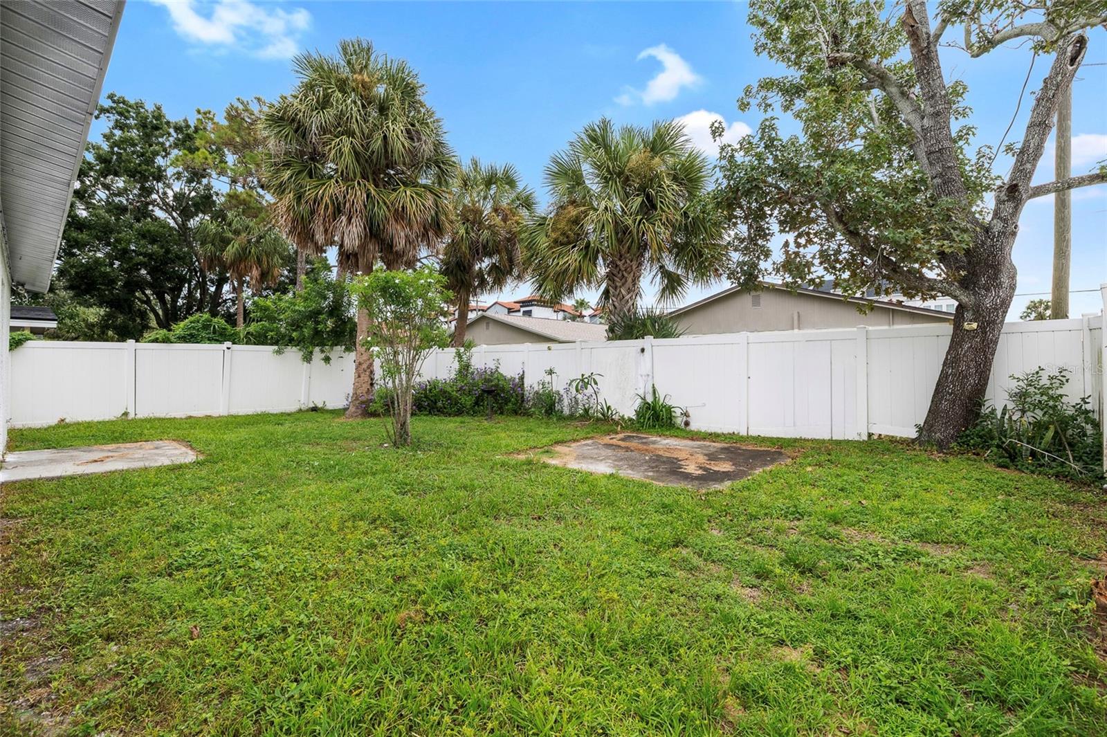 WEST PORT - Residential Income