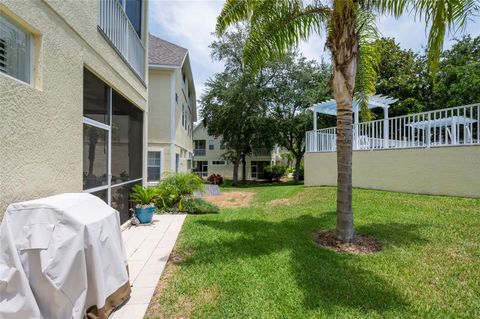 Townhouse in TARPON SPRINGS FL 98 HIGHLAND AVENUE 8.jpg