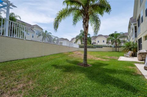 Townhouse in TARPON SPRINGS FL 98 HIGHLAND AVENUE 10.jpg