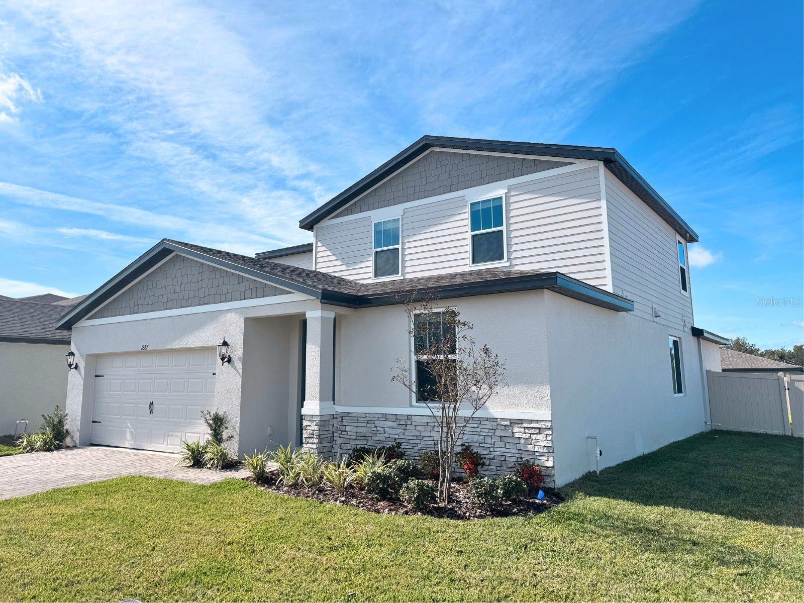 1887 DRAUGHTON DRIVE