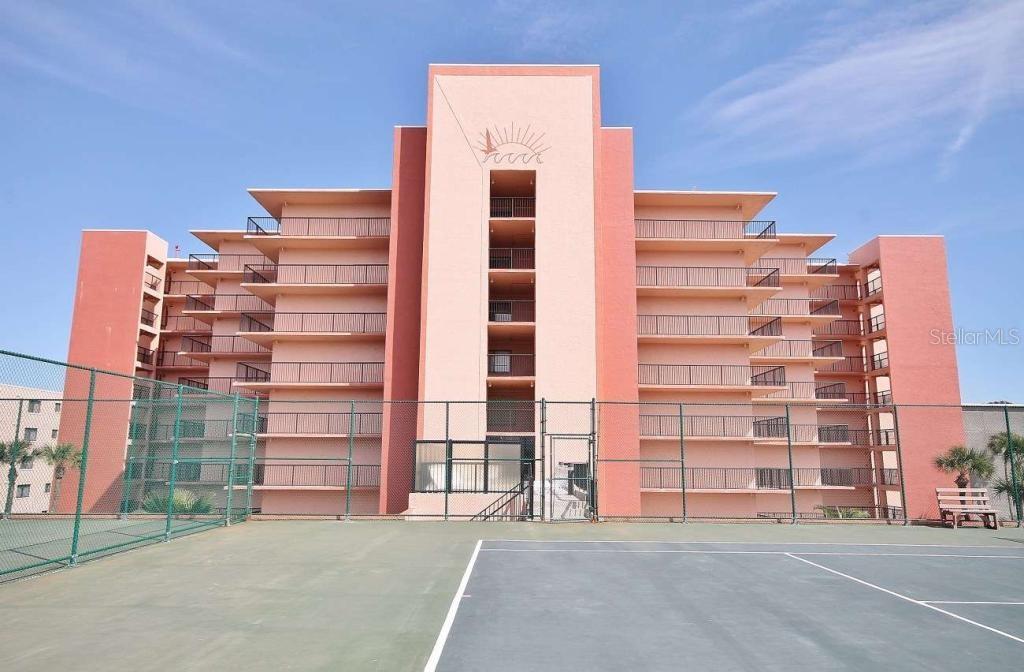 Sunrise Condo - Residential