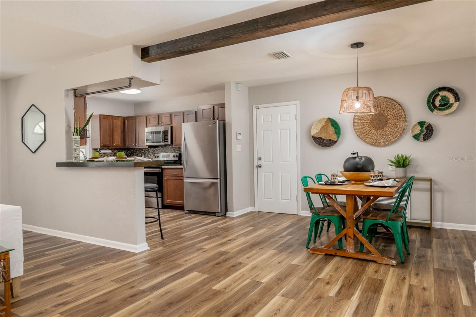 VILLA PARK ESTATES - Residential