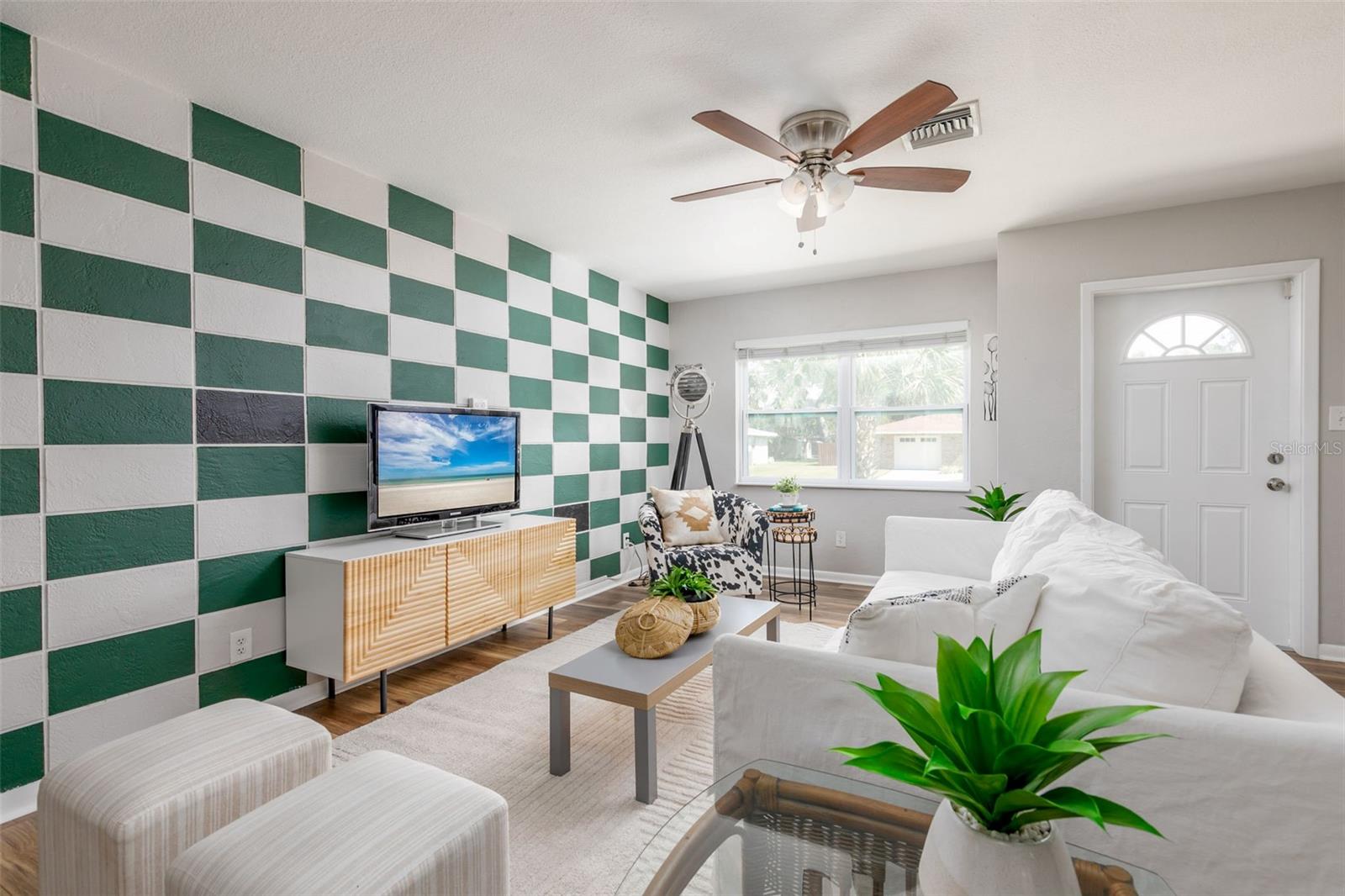 VILLA PARK ESTATES - Residential