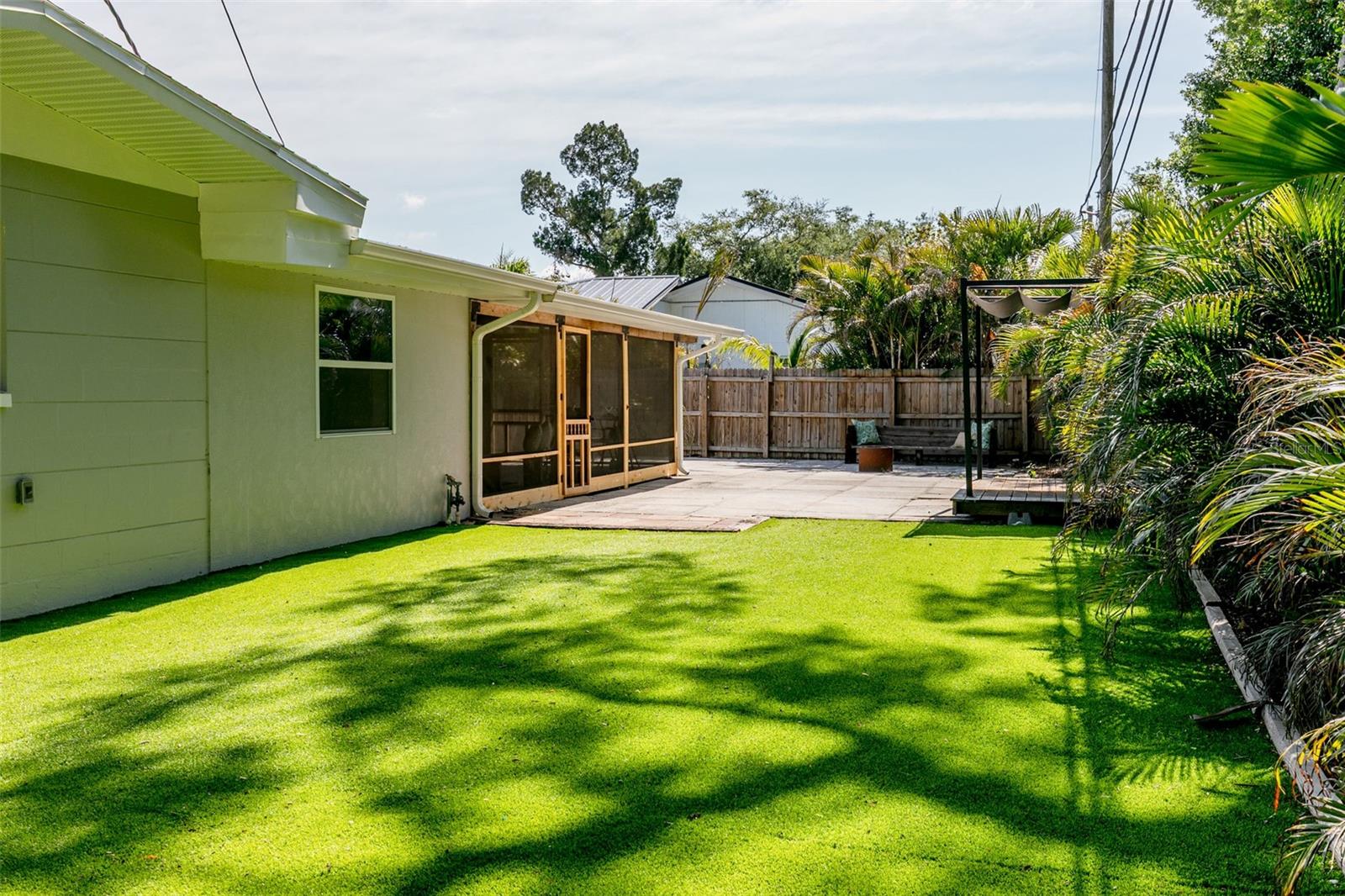 VILLA PARK ESTATES - Residential